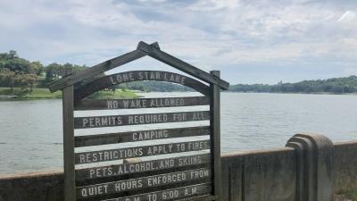 Lone Star Lake sign