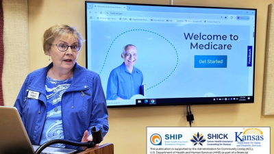 Woman presents Medicare information
